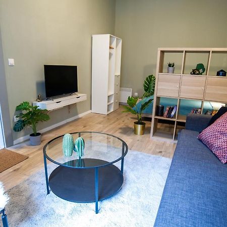 Cozy Apartment On The Boulevard. Boedapest Buitenkant foto