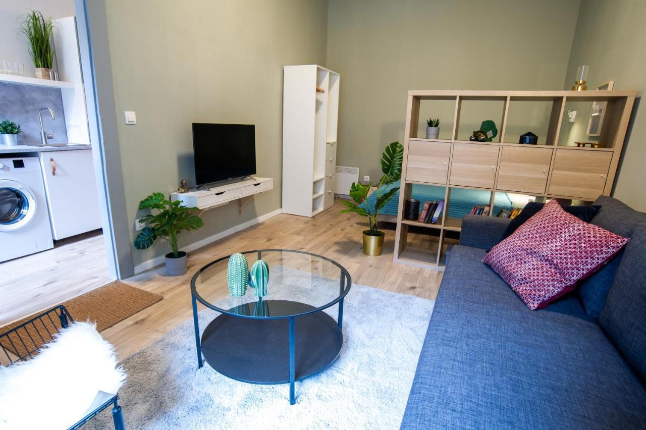 Cozy Apartment On The Boulevard. Boedapest Buitenkant foto