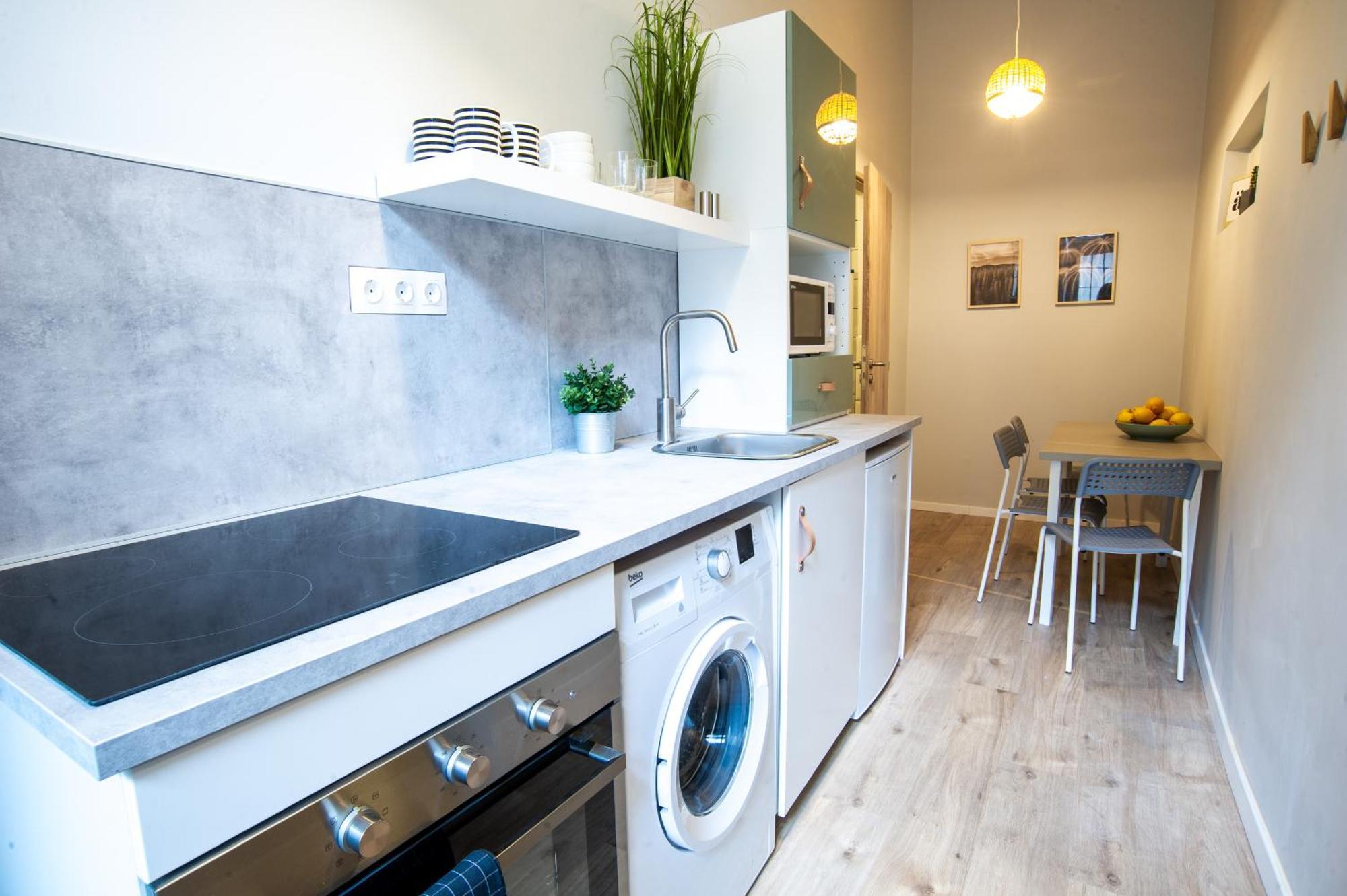 Cozy Apartment On The Boulevard. Boedapest Buitenkant foto